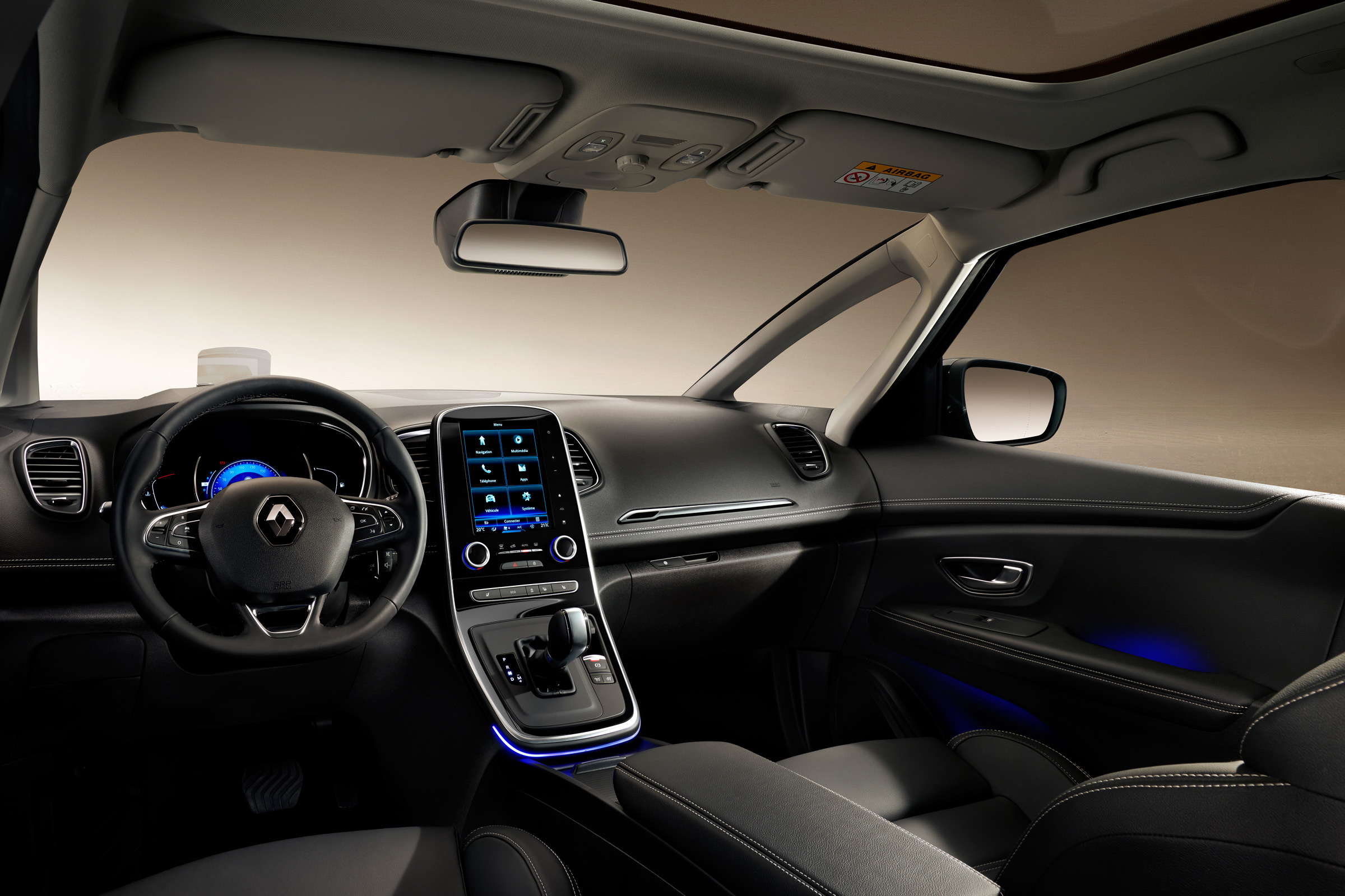 New Renault Grand Scenic 2016 - interior