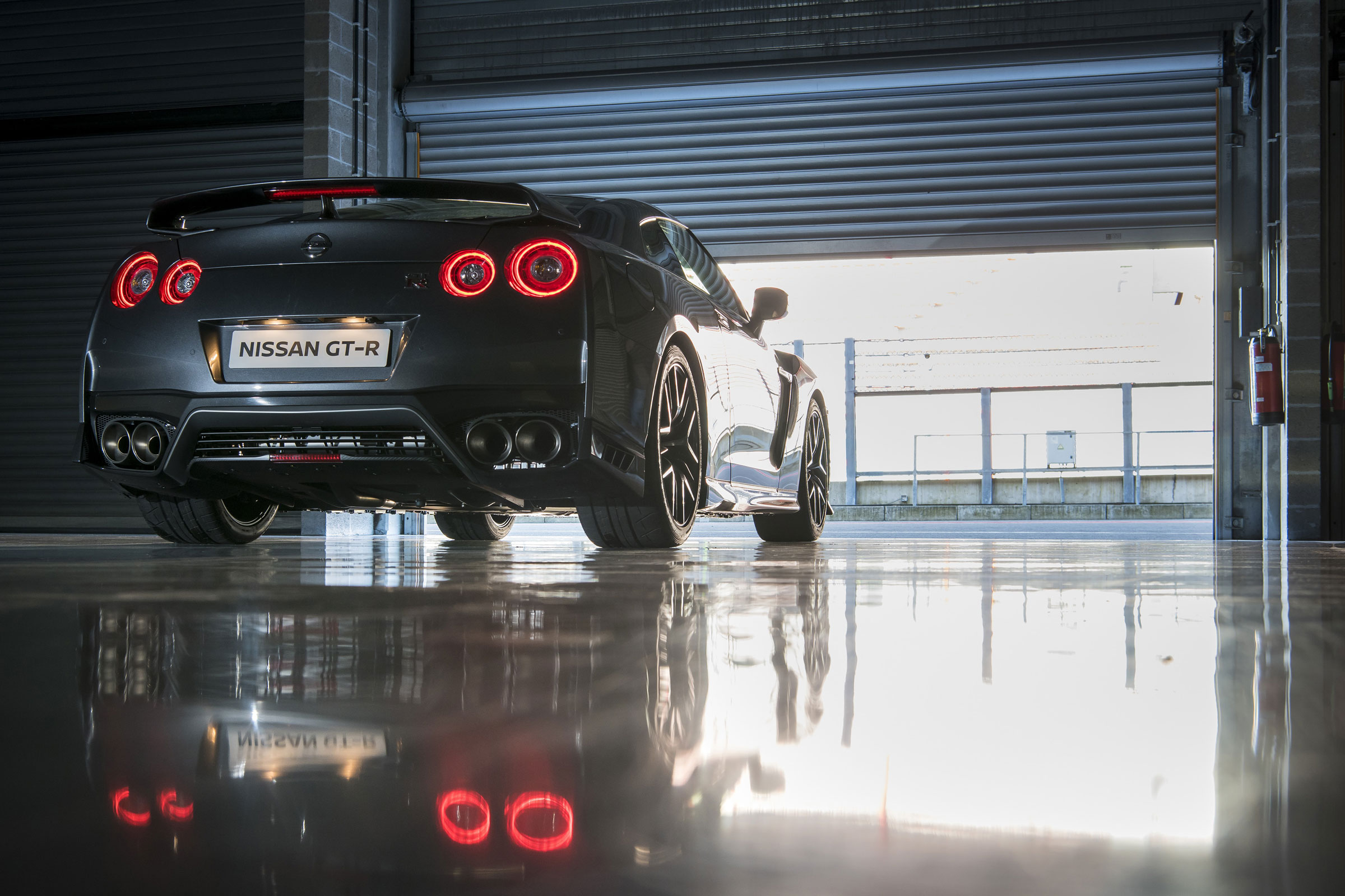 New Nissan GT-R 2016 interior