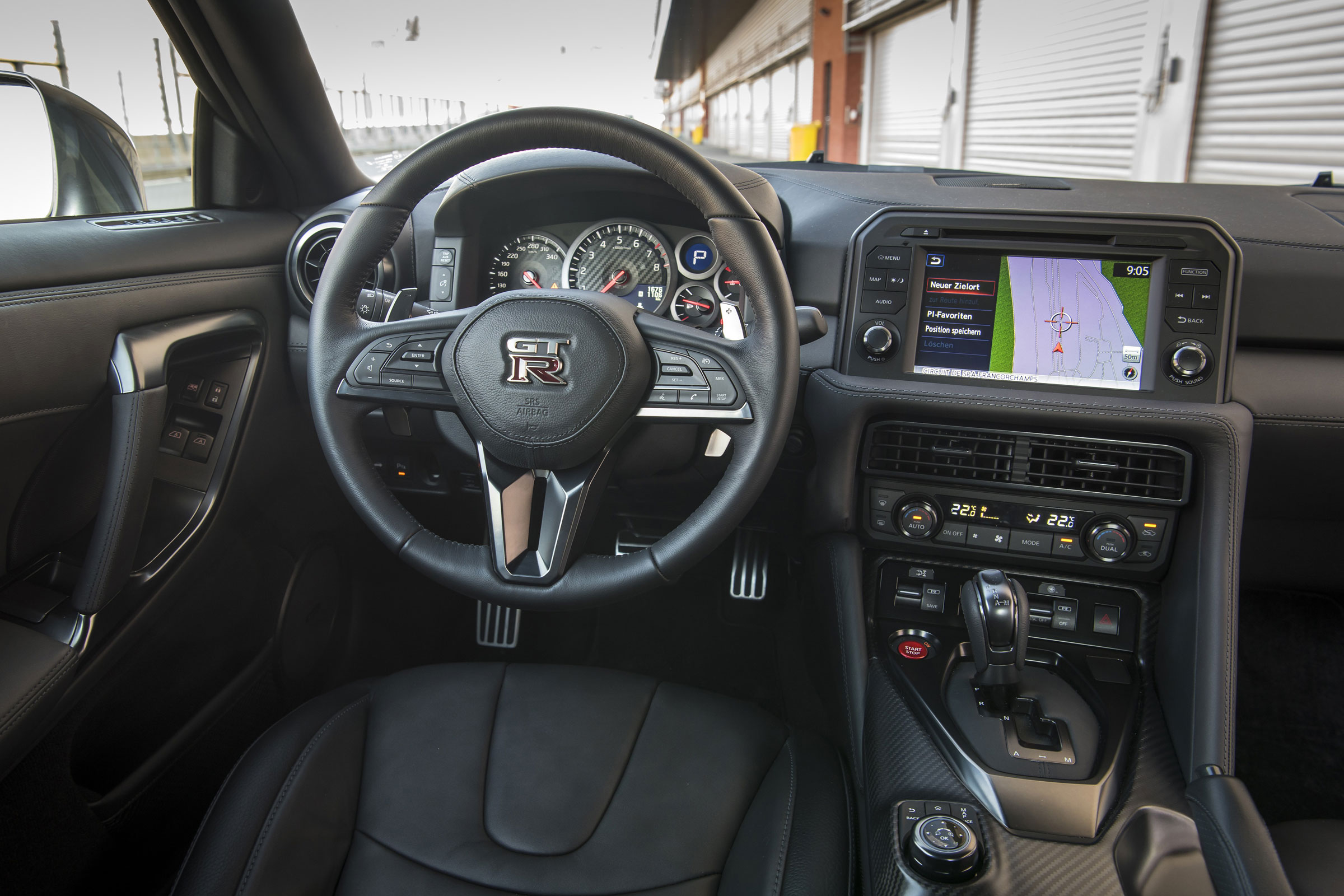 New Nissan GT-R 2016 dash