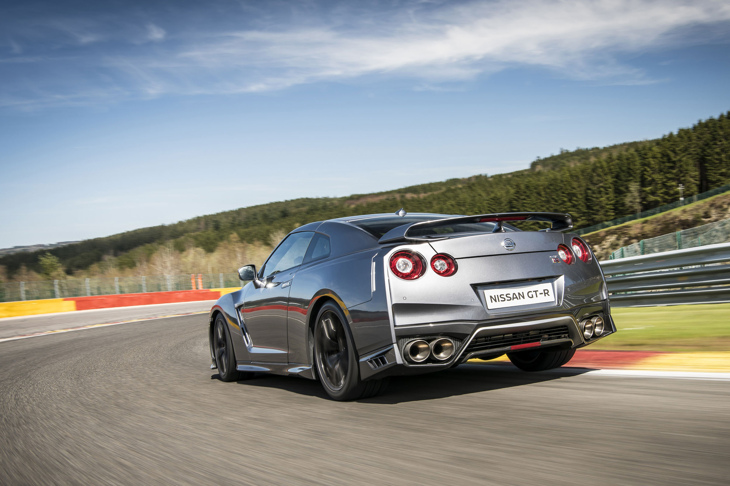 New Nissan GT-R 2016