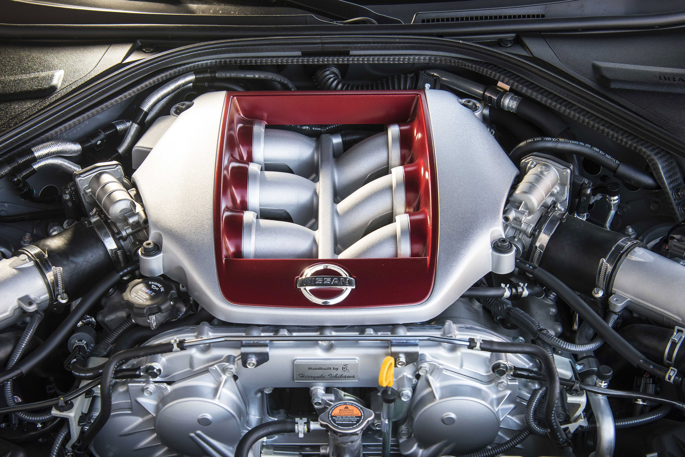 New Nissan GT-R 2016 engine