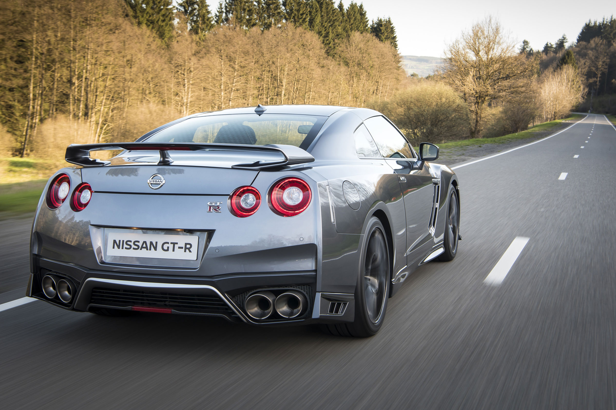 New Nissan GT-R 2016 rear