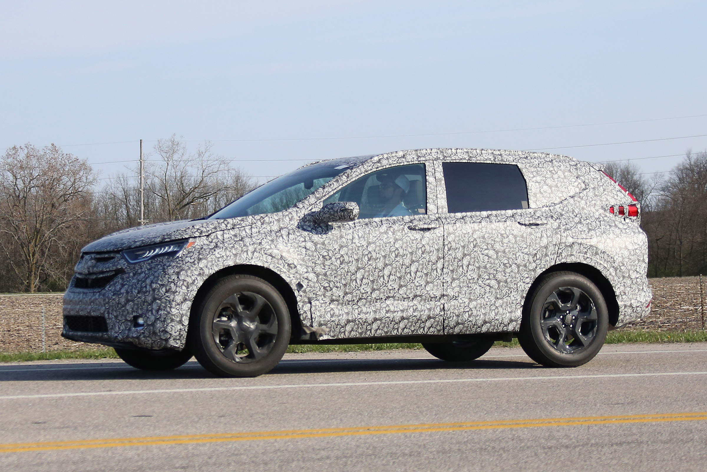 New Honda CR-V - spy shots - side action