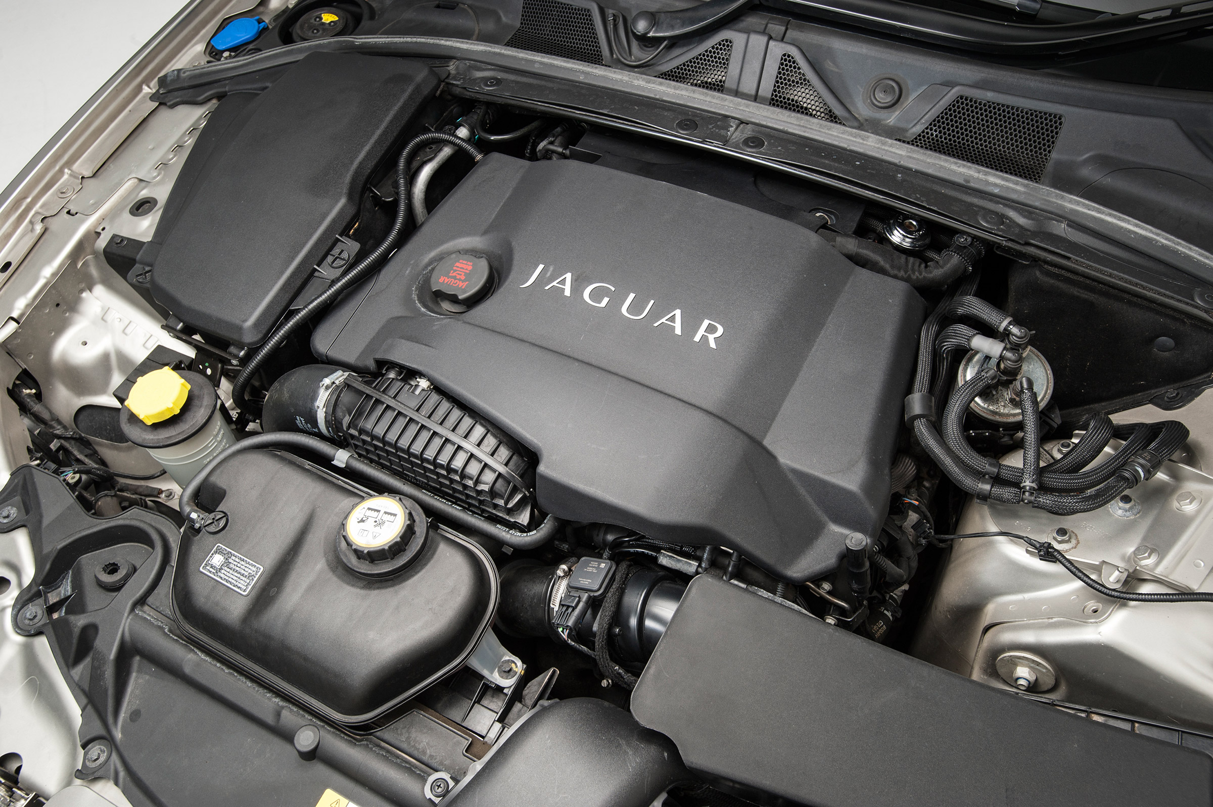 Used Jaguar XF - engine