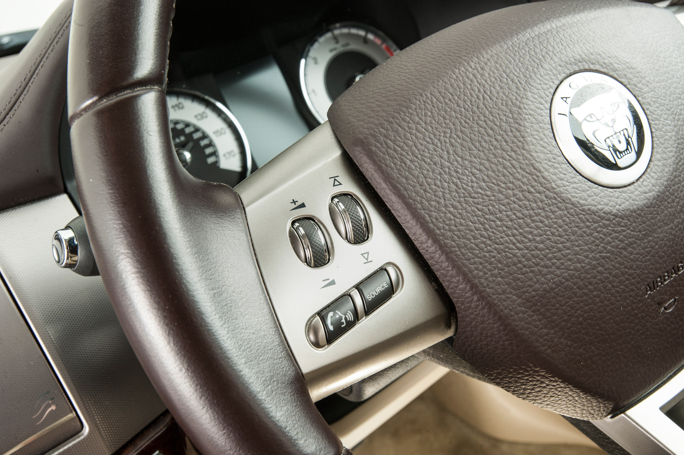 Used Jaguar XF - electrics
