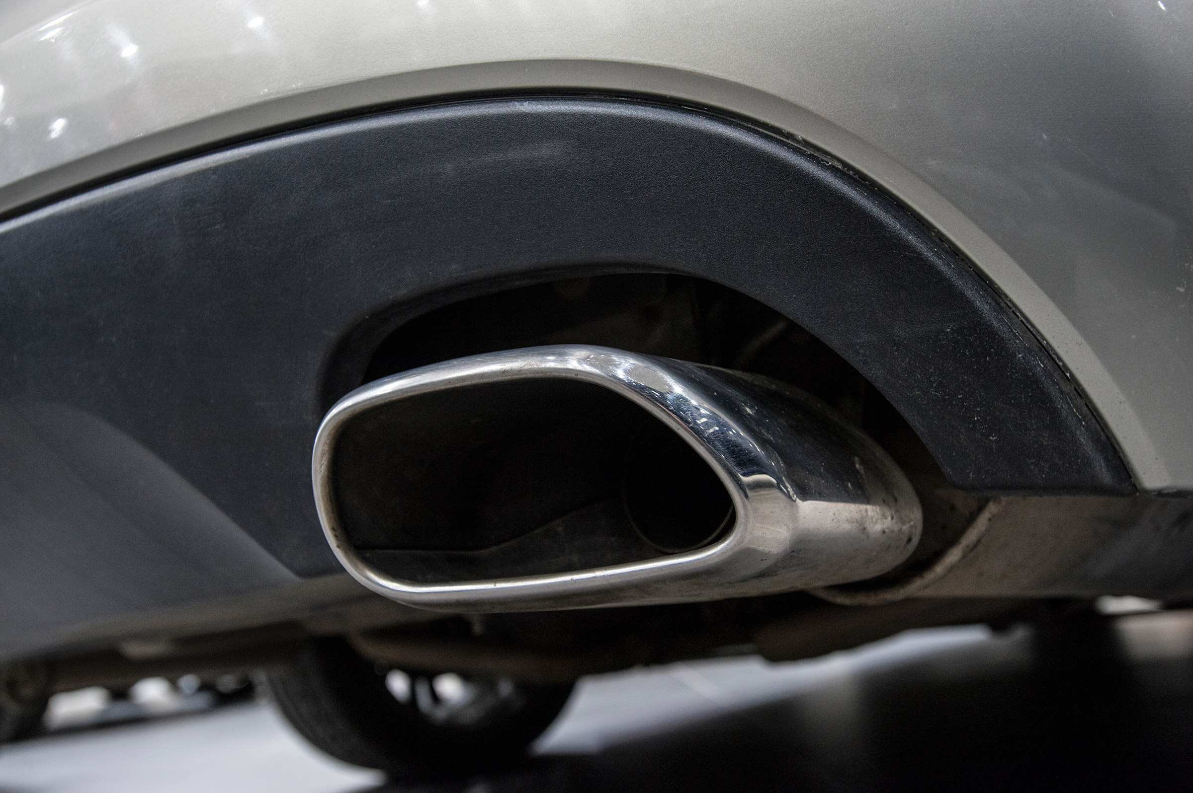 Used Jaguar XF - exhaust