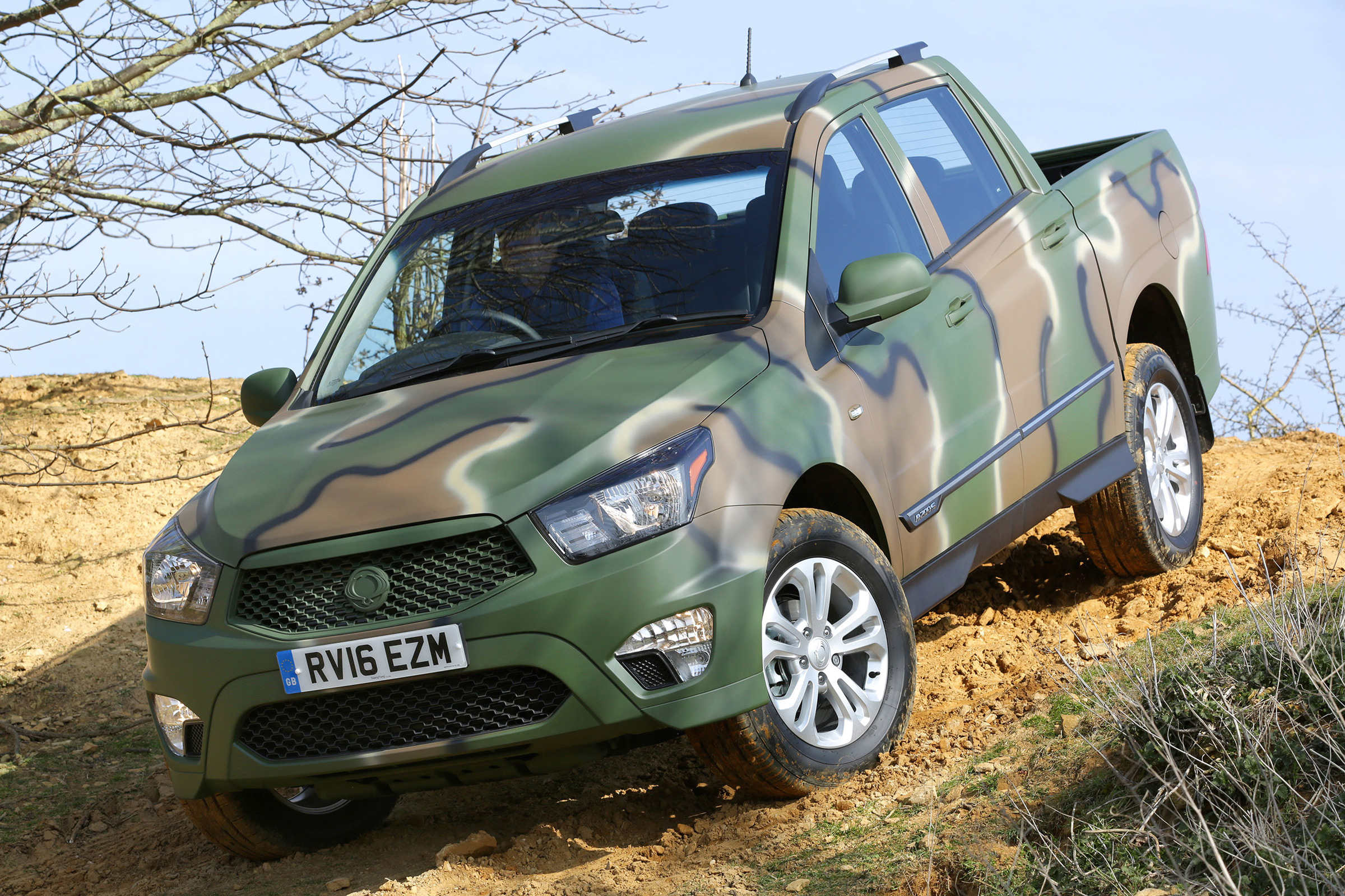 SsangYong Korando Sports DMZ - front cornering