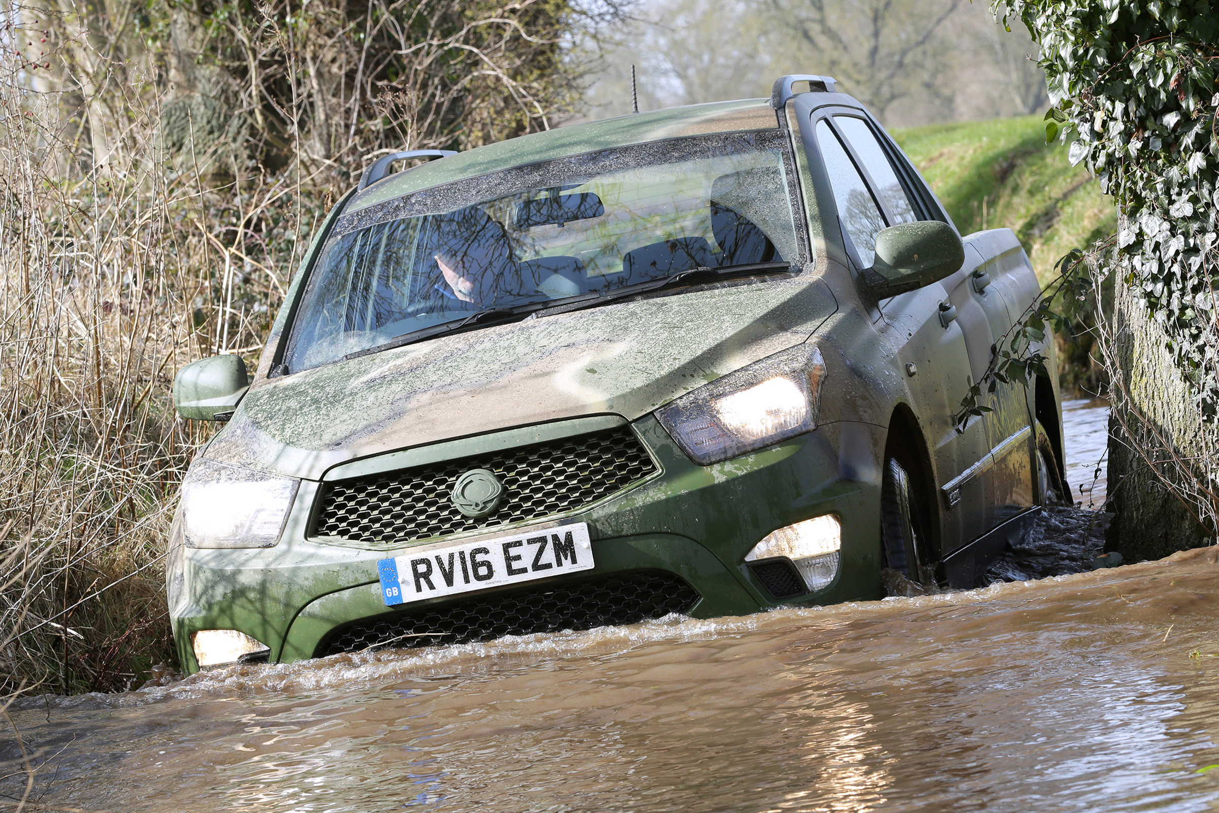 SsangYong Korando Sports DMZ - off-road 2
