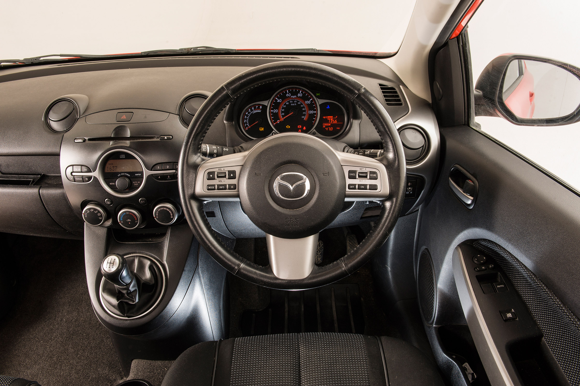 Used Mazda 2 - dash