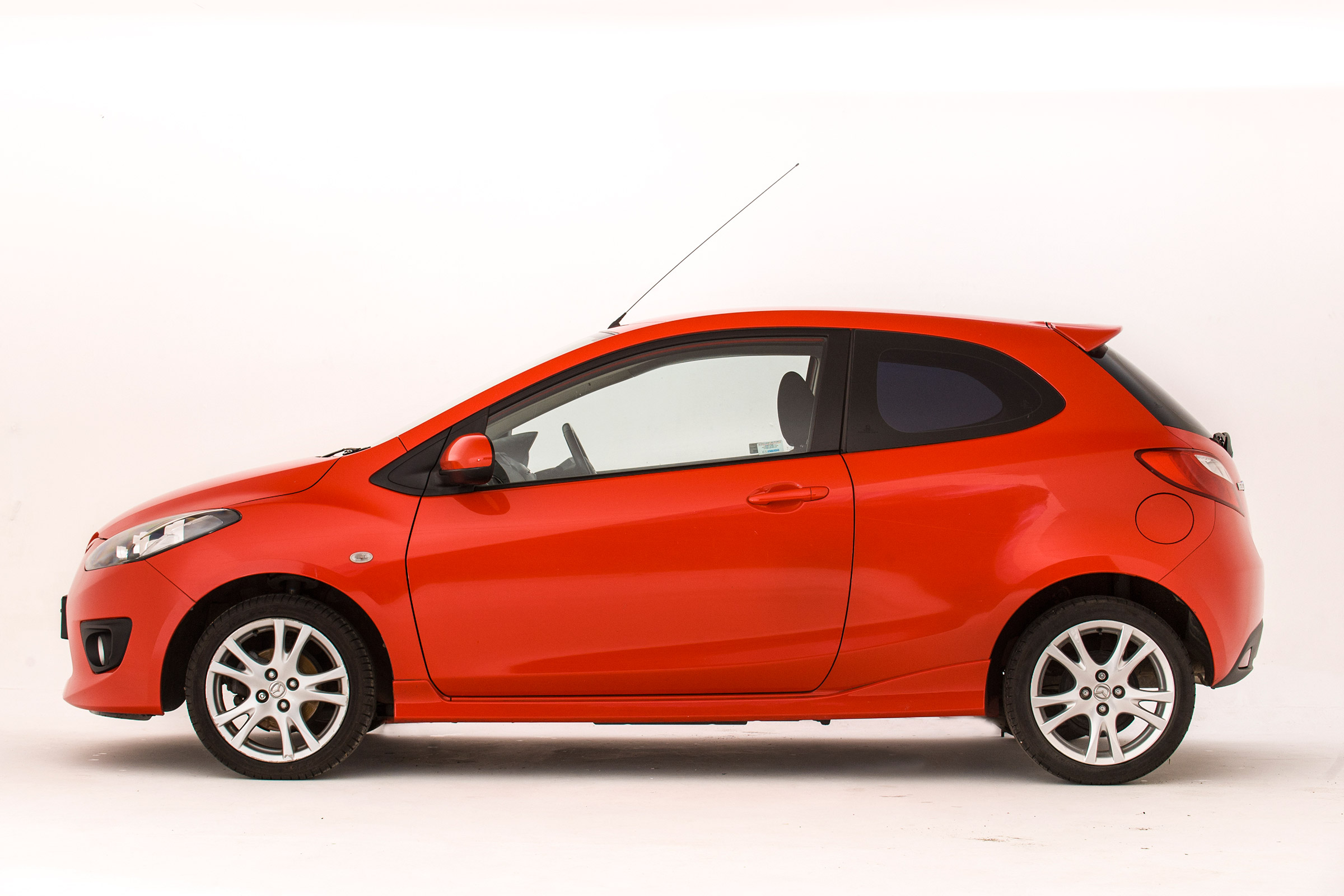 Used Mazda 2 - side