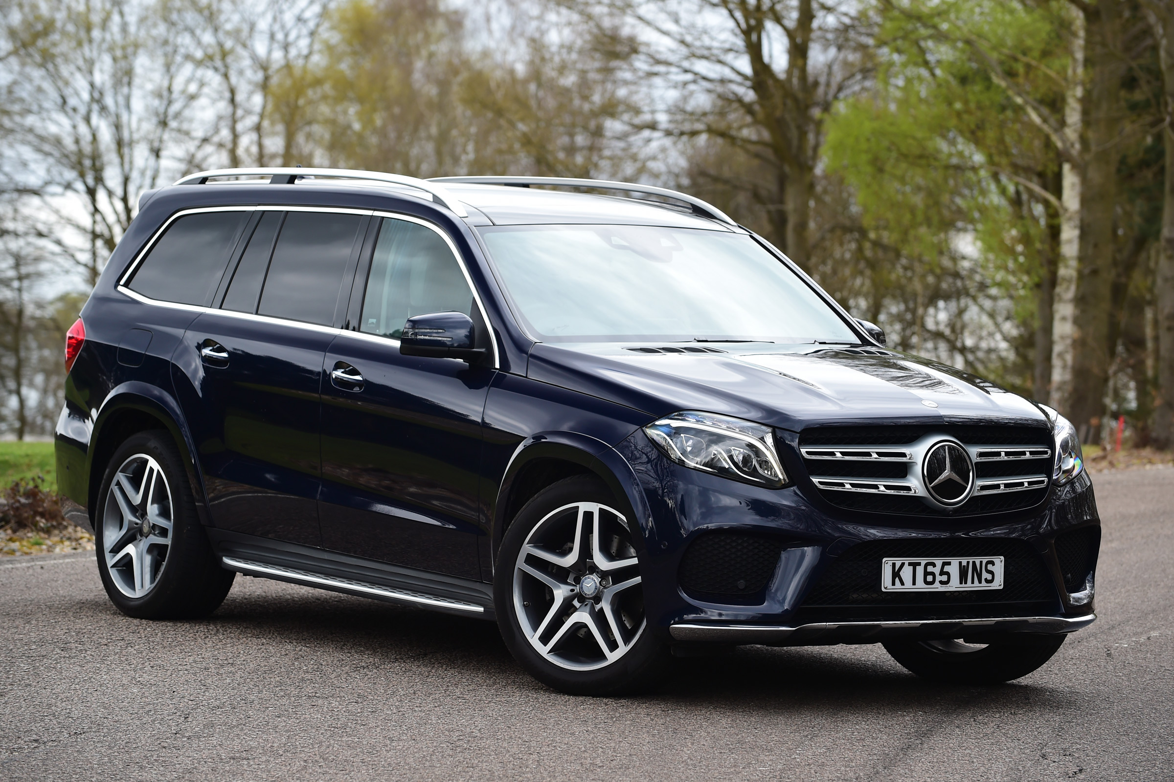 Mercedes GLS - front quarter