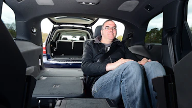 Mercedes GLS vs Audi Q7 - rear seat