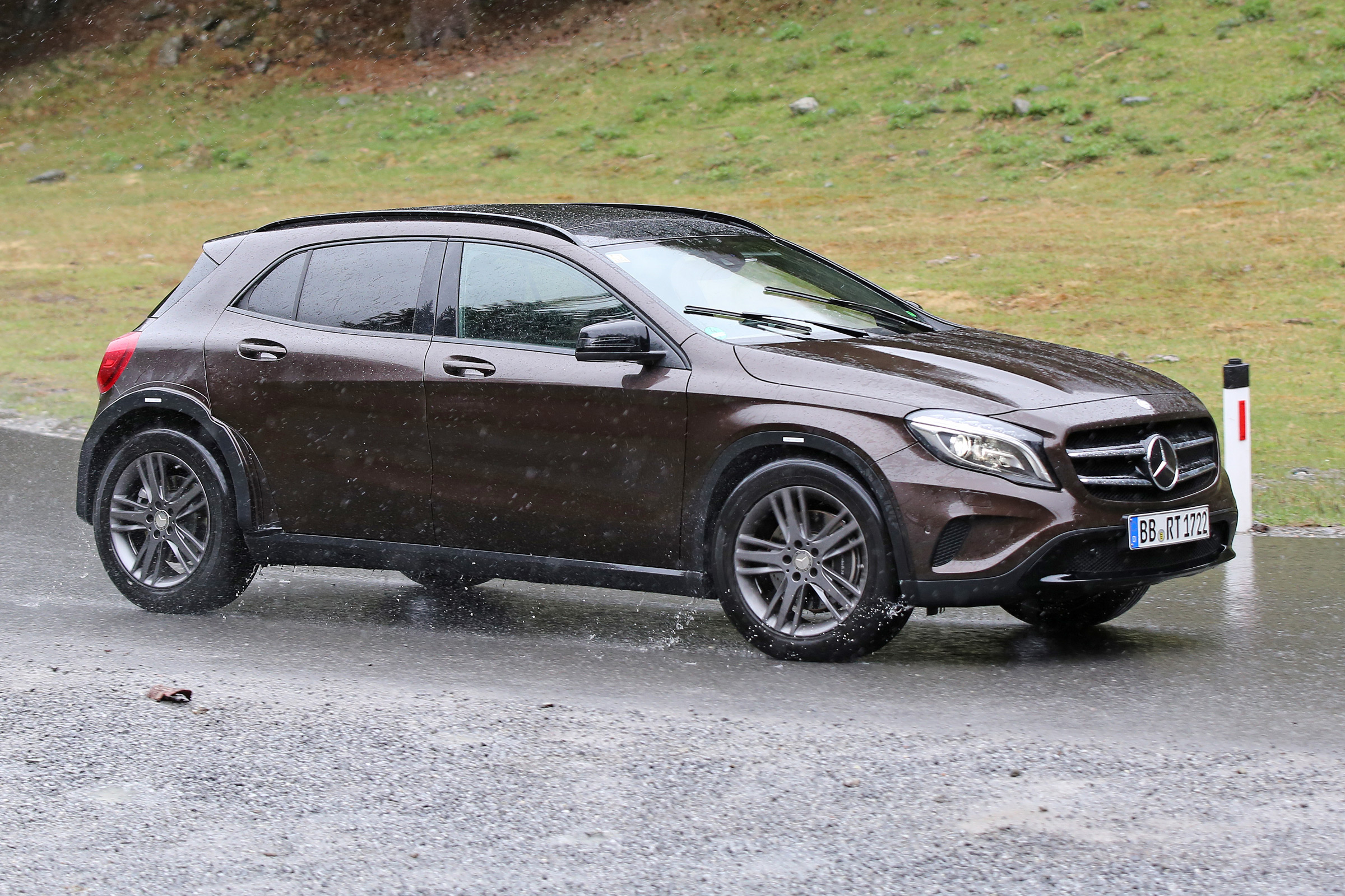 Mercedes GLB mule 3