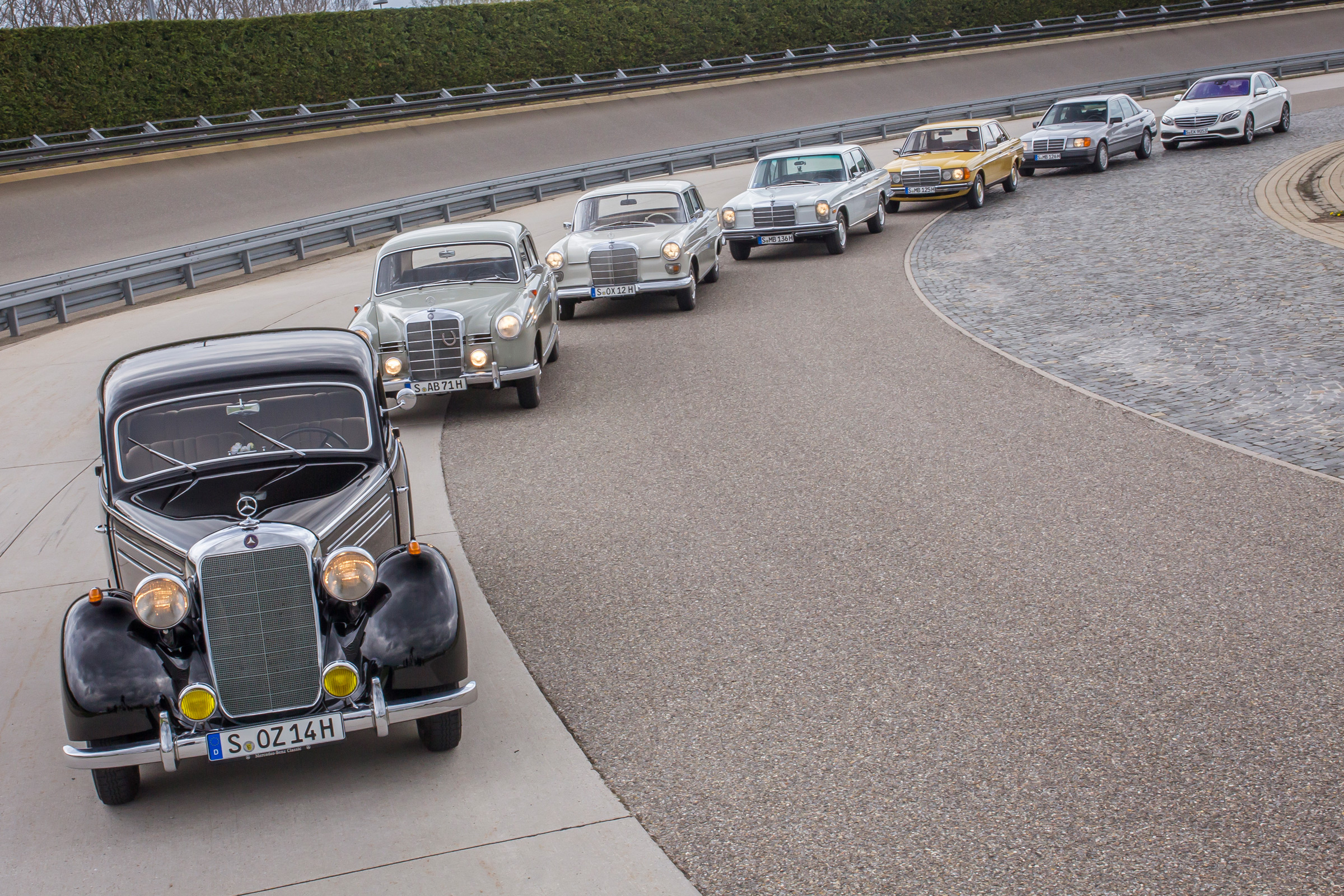 70 years of Mercedes E-Class - group