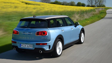 MINI Clubman ALL4 2016 - rear tracking 2