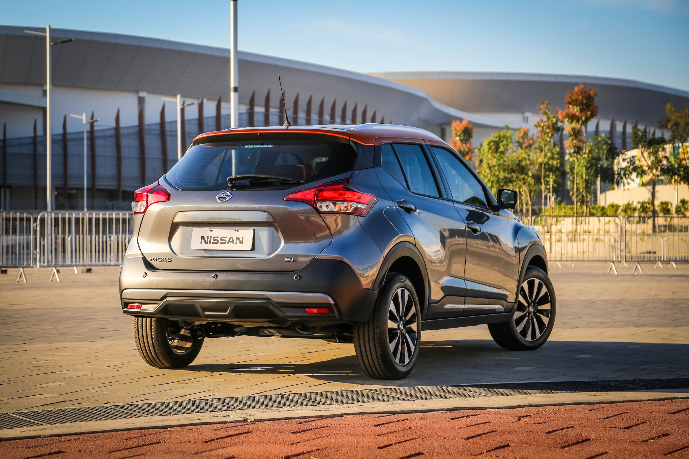 Nissan Kicks official - rear quarter 2
