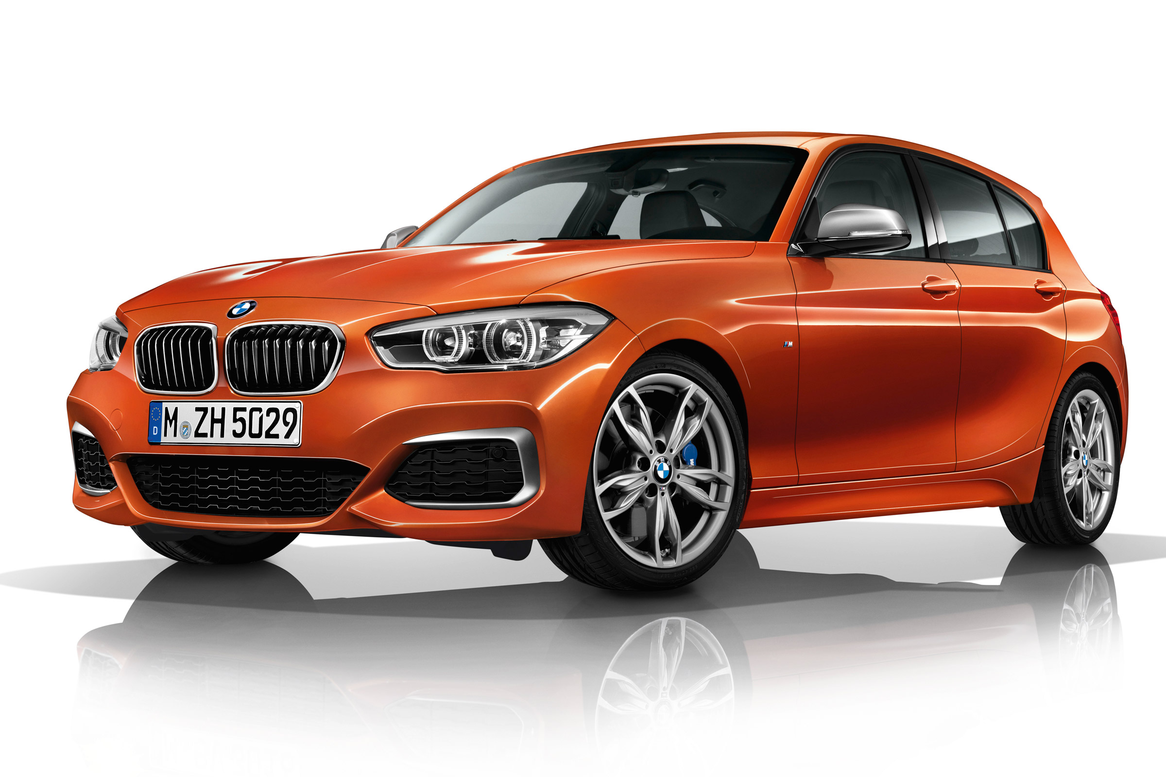 BMW M140i orange