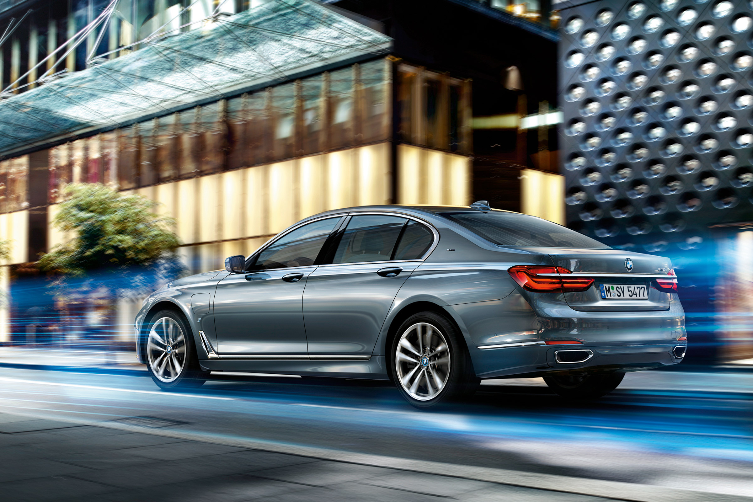 BMW 7 Series rear