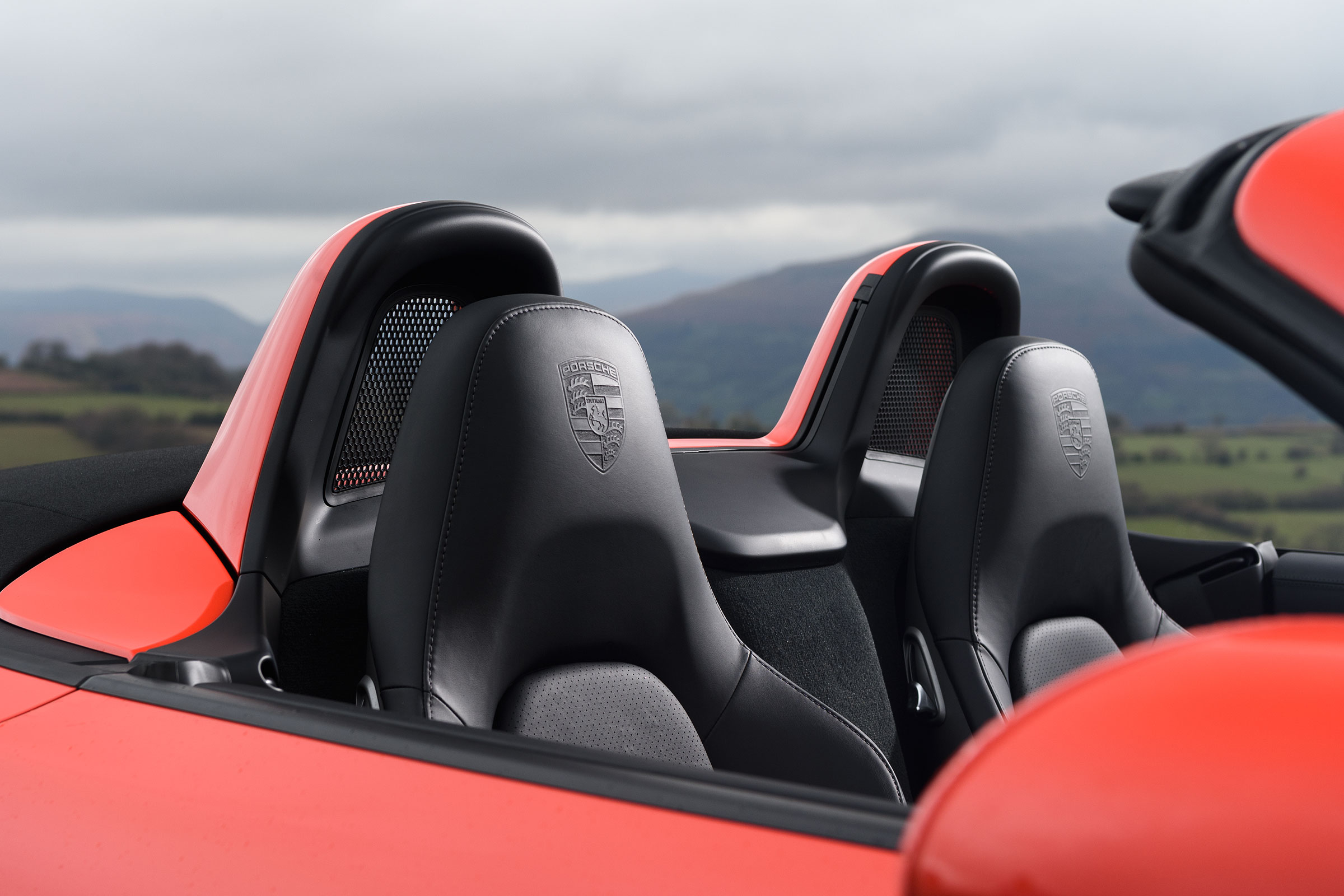Porsche 718 Boxster seats