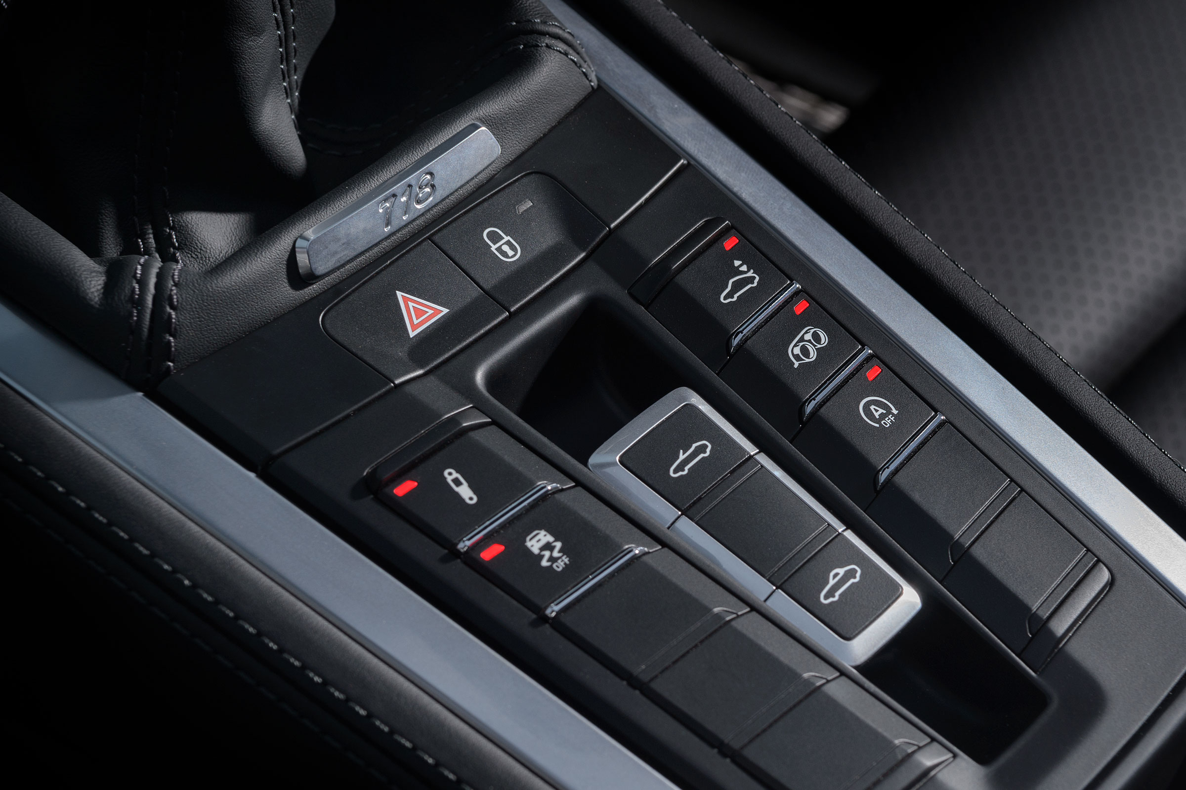 Porsche 718 Boxster buttons
