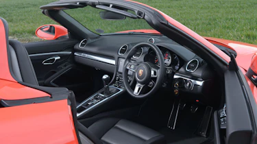 Porsche 718 Boxster interior