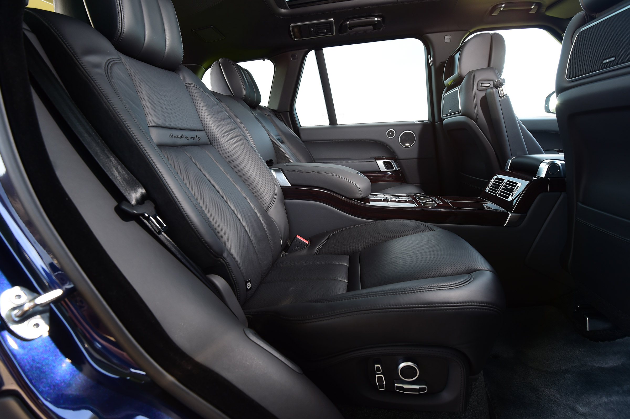 Range Rover - rear seats