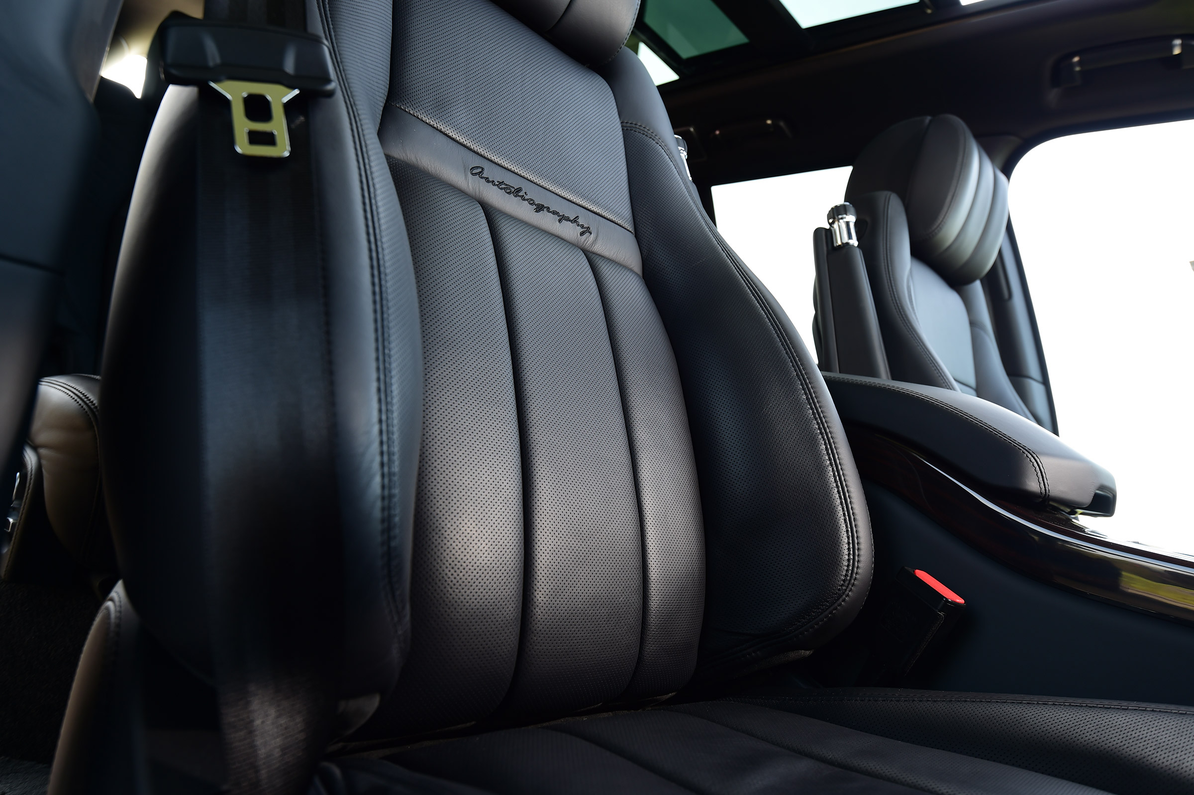 Range Rover - seat detail