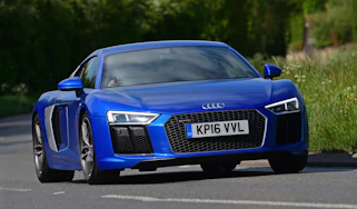 Audi R8 V10 2016 - front cornering 2