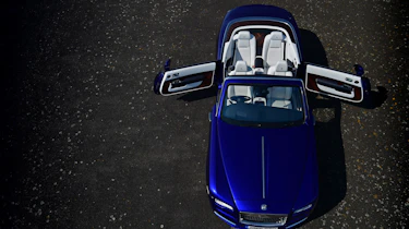 Rolls-Royce Dawn 2016 - front overhead doors open