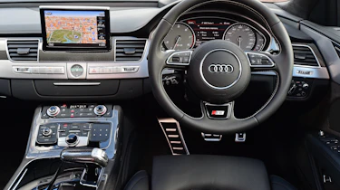 Audi S8 Plus 2016 - interior