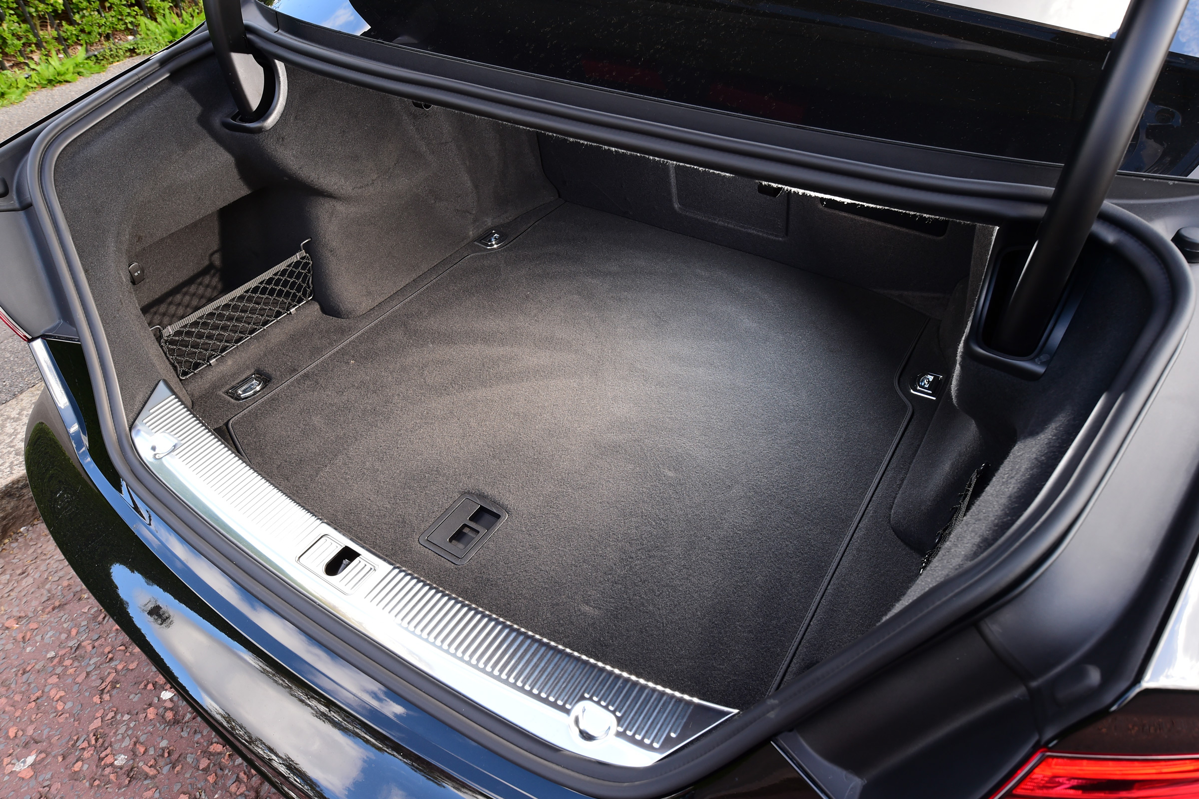 Audi S8 Plus 2016 - boot