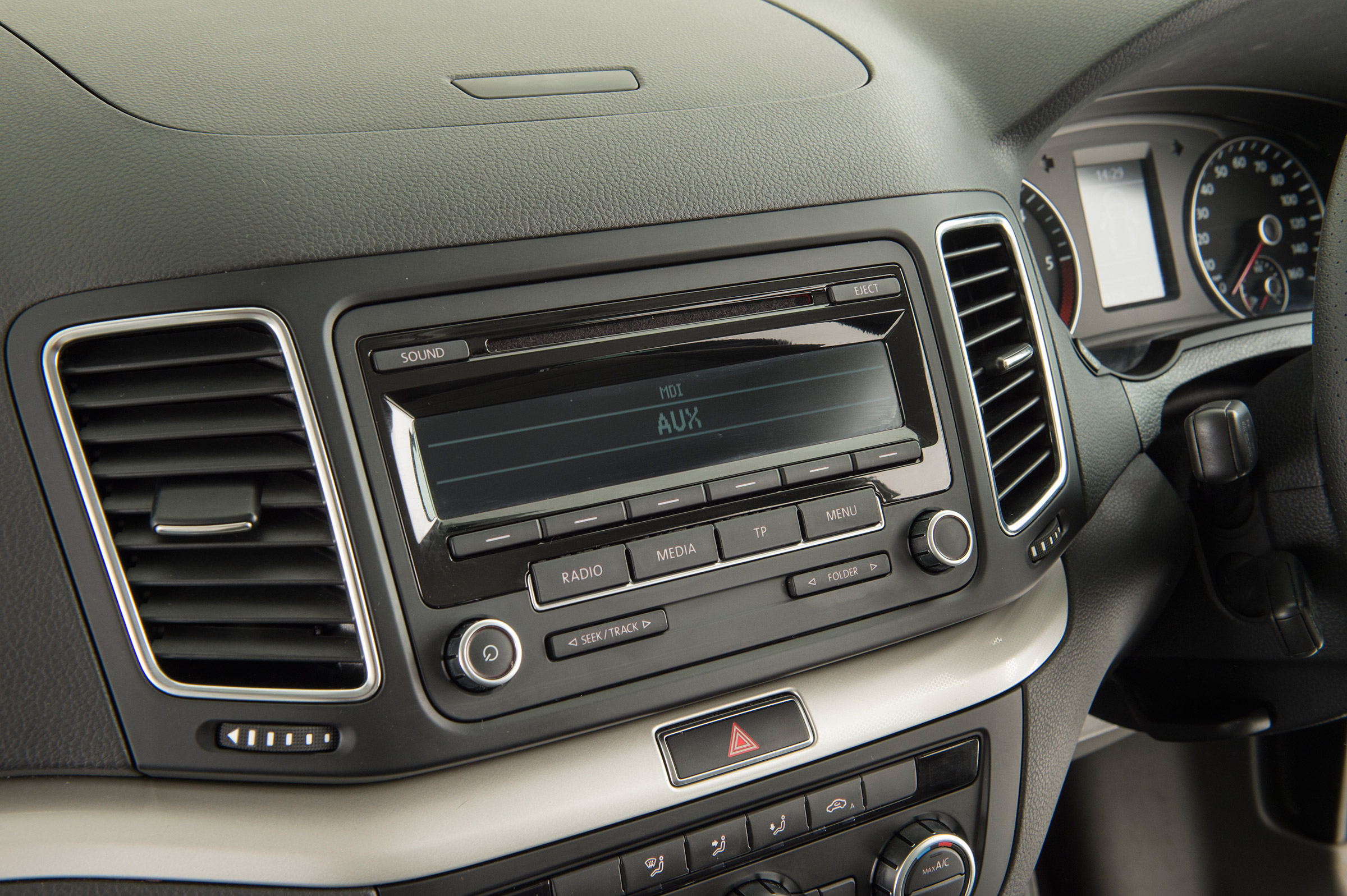 Used SEAT Alhambra - centre console