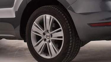 Used SEAT Alhambra - tyres