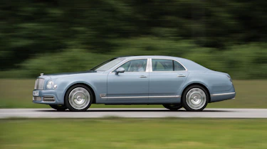 Bentley Mulsanne 2016 - side profile