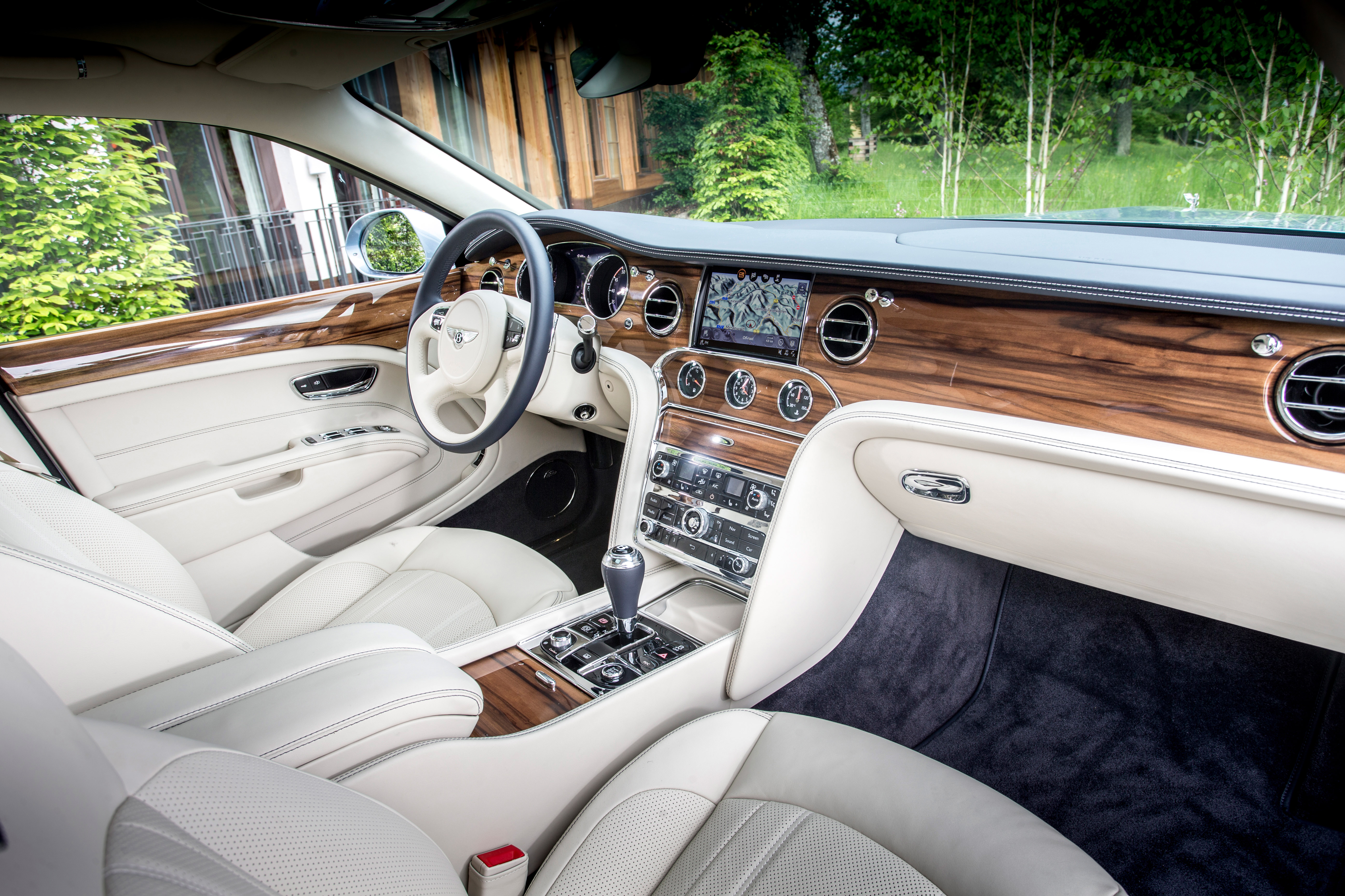 Bentley Mulsanne 2016 - interior