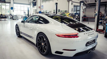 Porsche 911 Endurance Racing Edition - rear quarter