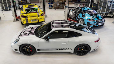 Porsche 911 Endurance Racing Edition - overhead