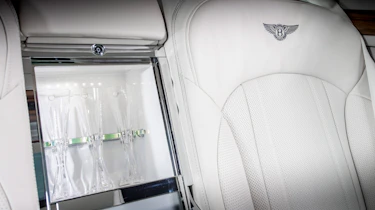 Bentley Mulsanne 2016 - rear fridge