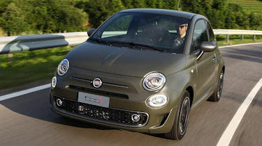 Fiat 500S 2016 - front three quarter