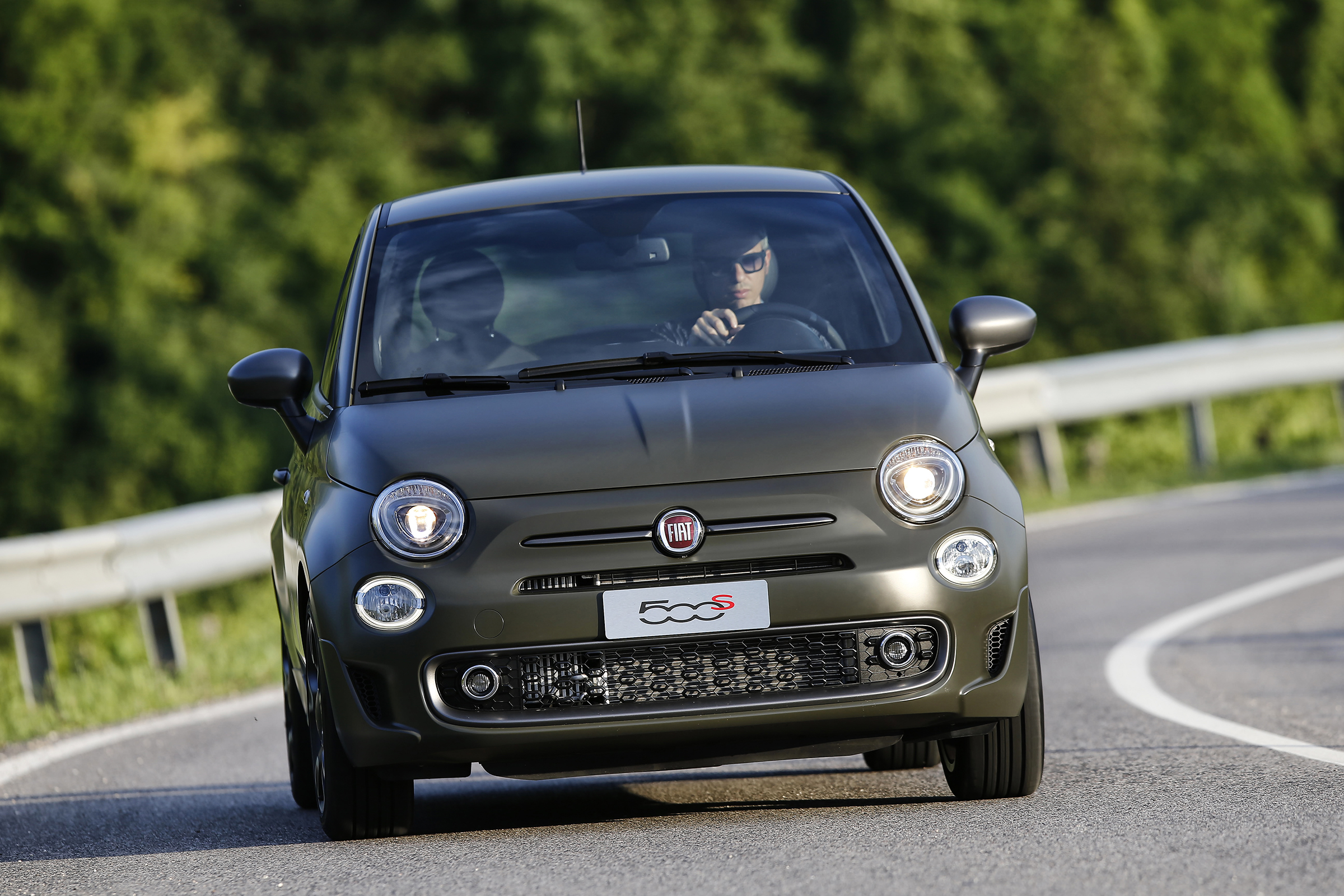 Fiat 500S 2016 - front