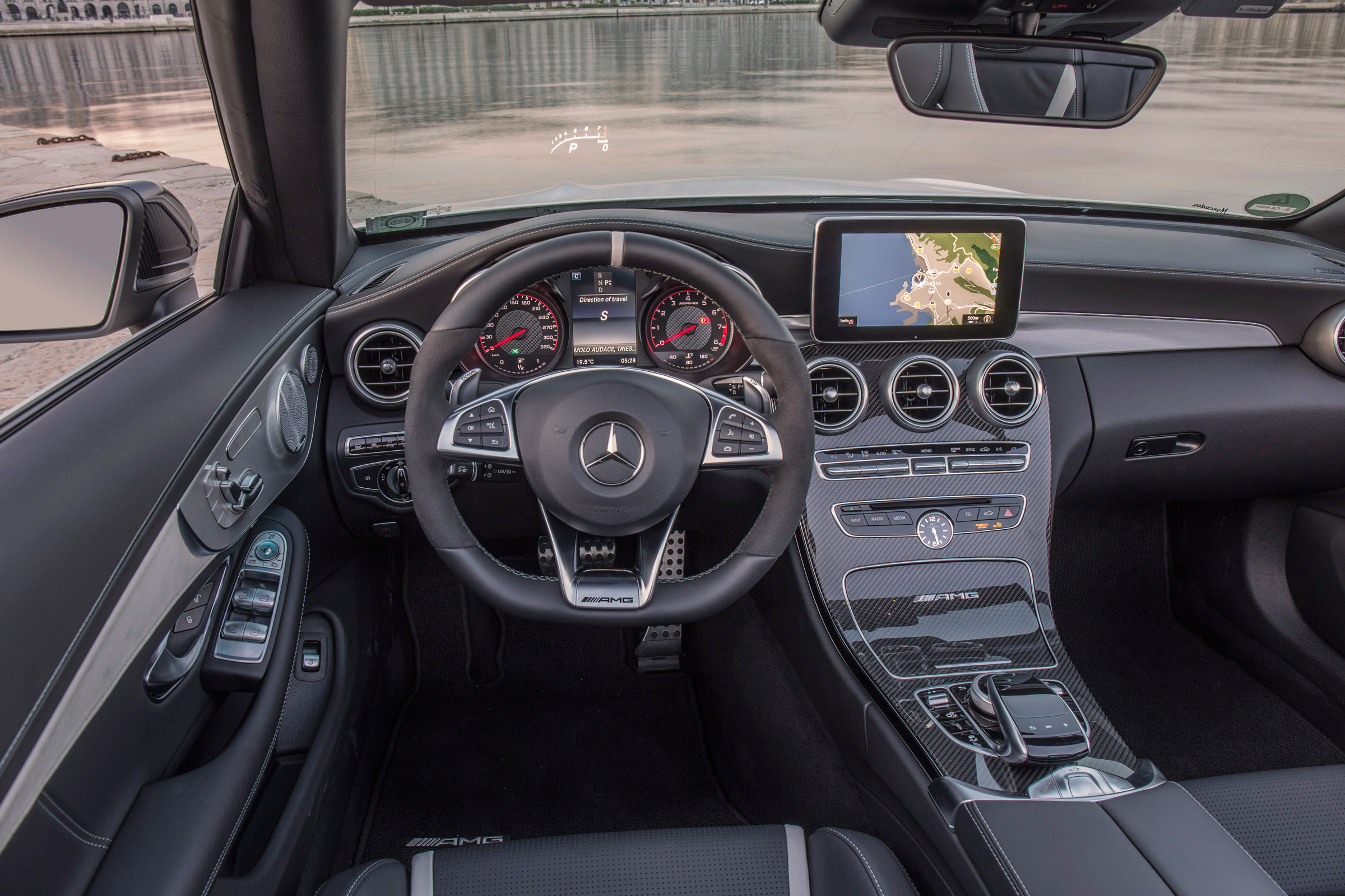 Mercedes C 63 AMG S Cabriolet 2016 - interior