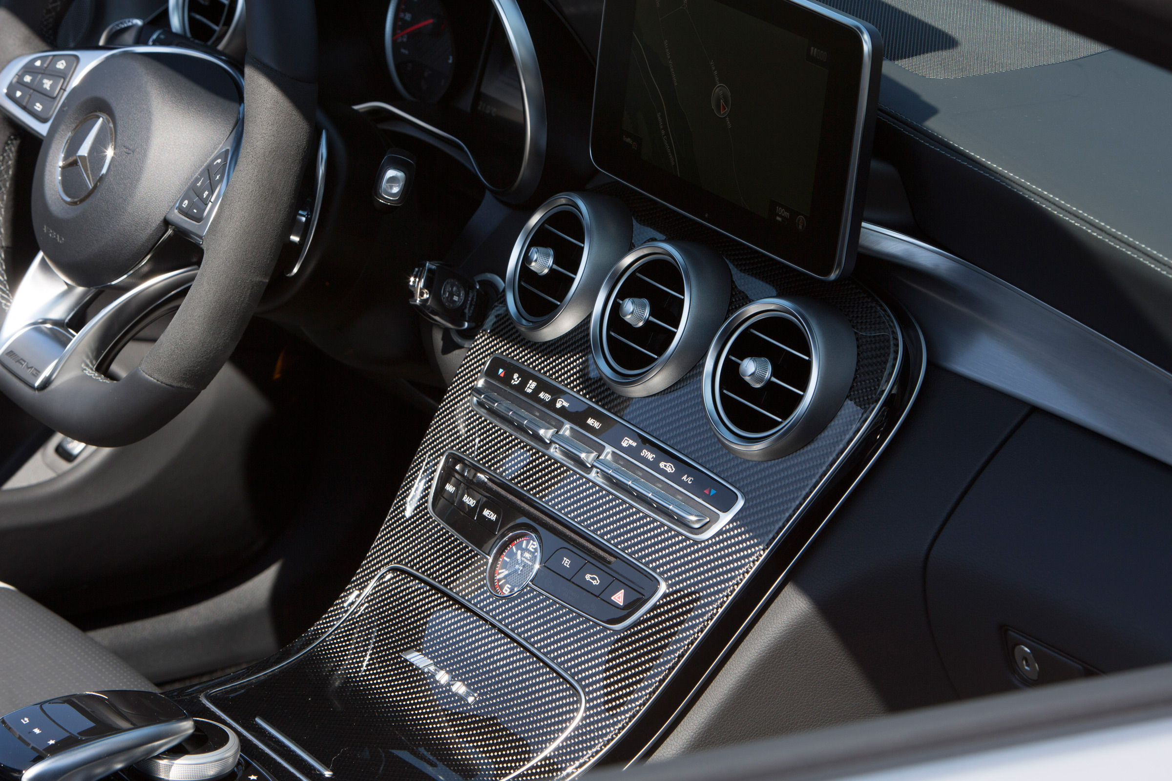 Mercedes C 63 AMG S Cabriolet 2016 - interior detail