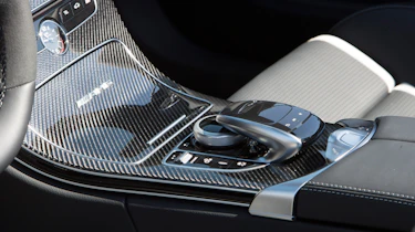 Mercedes C 63 AMG S Cabriolet 2016 - centre console