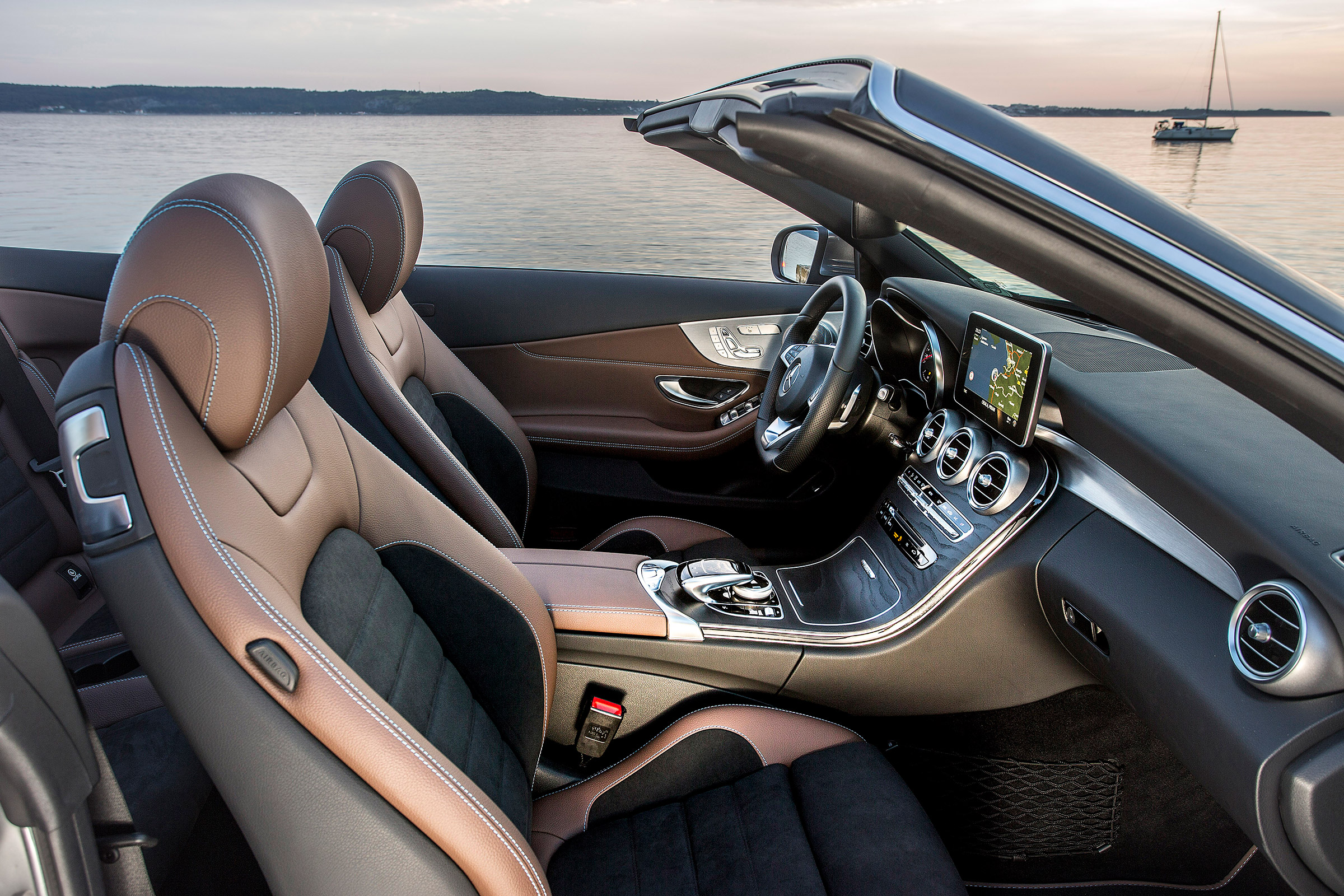 Mercedes C-Class Cabriolet - interior