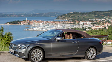 Mercedes C-Class Cabriolet - action roof