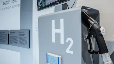 Mercedes GLC F-Cell plug-in - H2