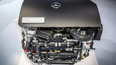 Mercedes GLC F-Cell plug-in - engine