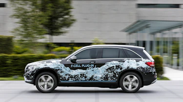Mercedes GLC F-Cell plug-in - side