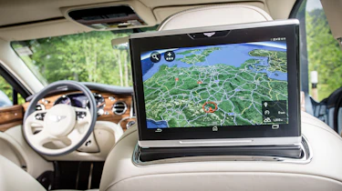 Bentley Mulsanne 2016 - rear screen