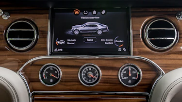 Bentley Mulsanne 2016 - infotainment
